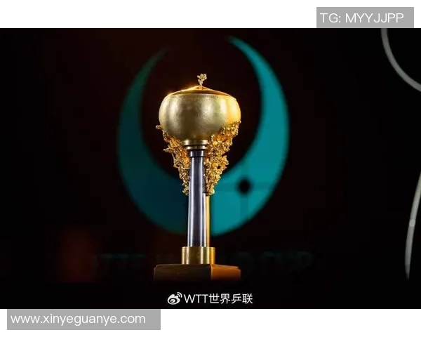世界杯奖杯背后的传奇故事与荣耀象征解析