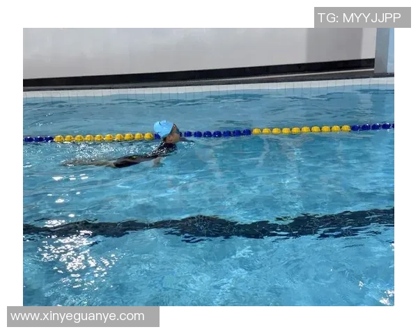 蛙泳呼吸技巧解析：提高游泳效率与呼吸协调的关键方法